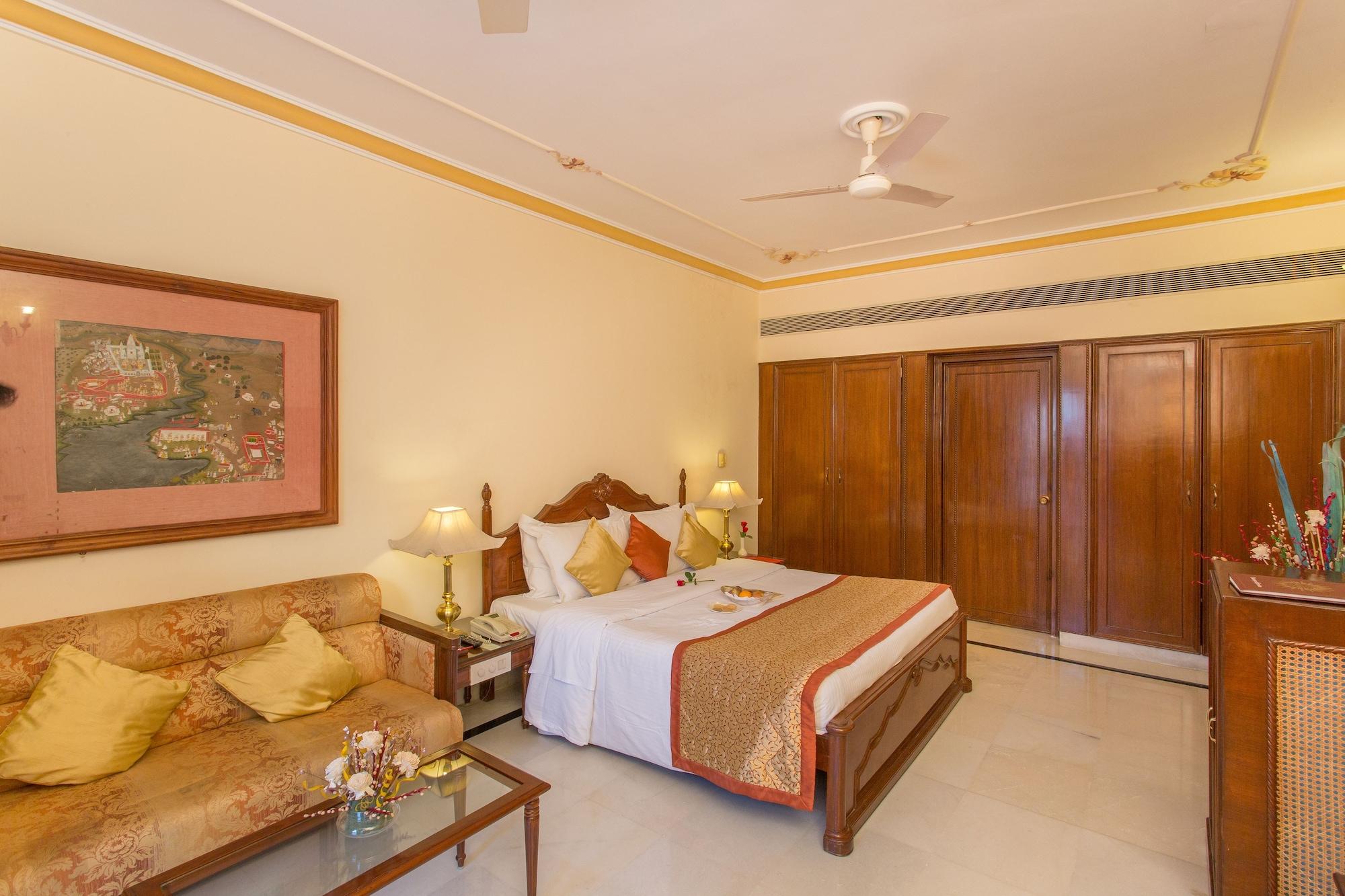 Shiv Niwas Palace By Hrh Group Of Hotels Ουνταϊπούρ Εξωτερικό φωτογραφία