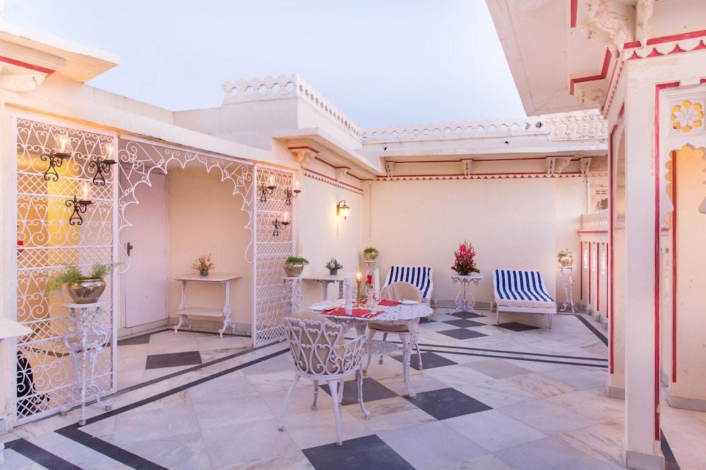 Shiv Niwas Palace By Hrh Group Of Hotels Ουνταϊπούρ Εξωτερικό φωτογραφία