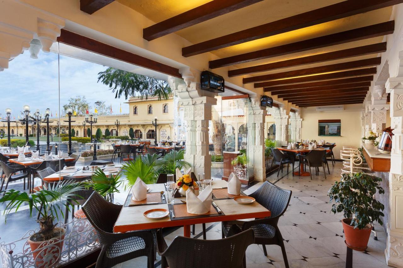 Shiv Niwas Palace By Hrh Group Of Hotels Ουνταϊπούρ Εξωτερικό φωτογραφία